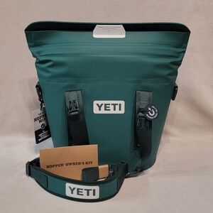 NEW Yeti Hopper M15 Portable Soft Cooler Bag Turquoise